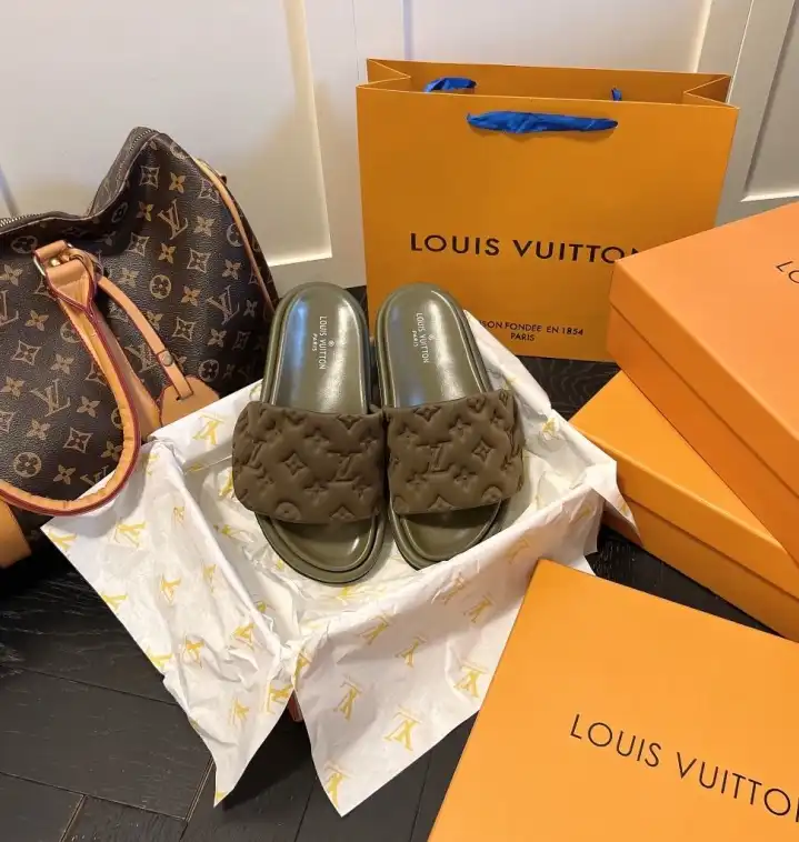 hype LV Slippers