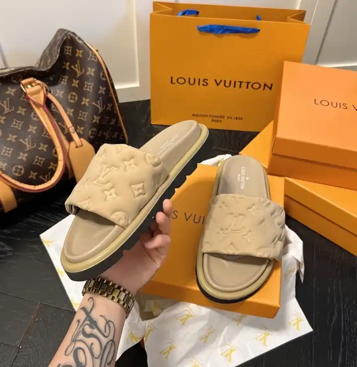 hype LV Slippers