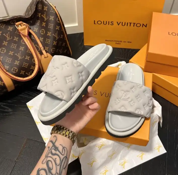 hype LV Slippers