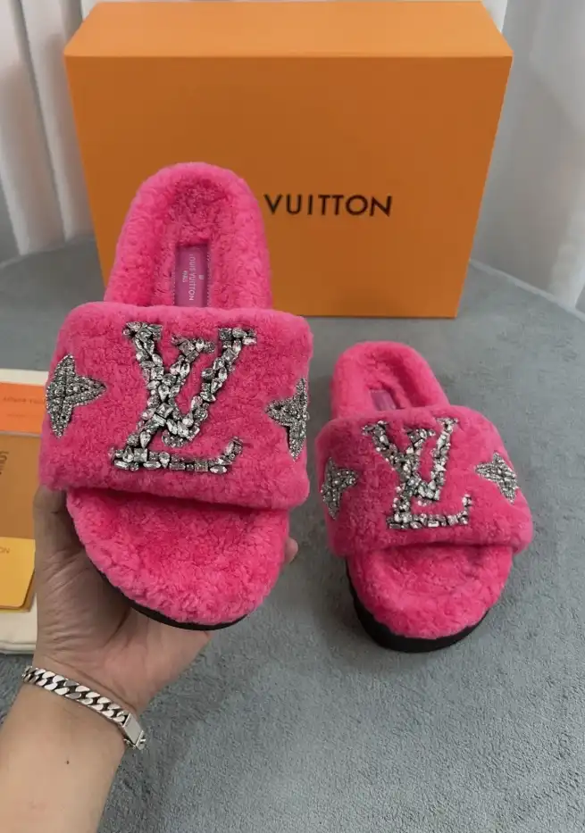 hype LV Slippers