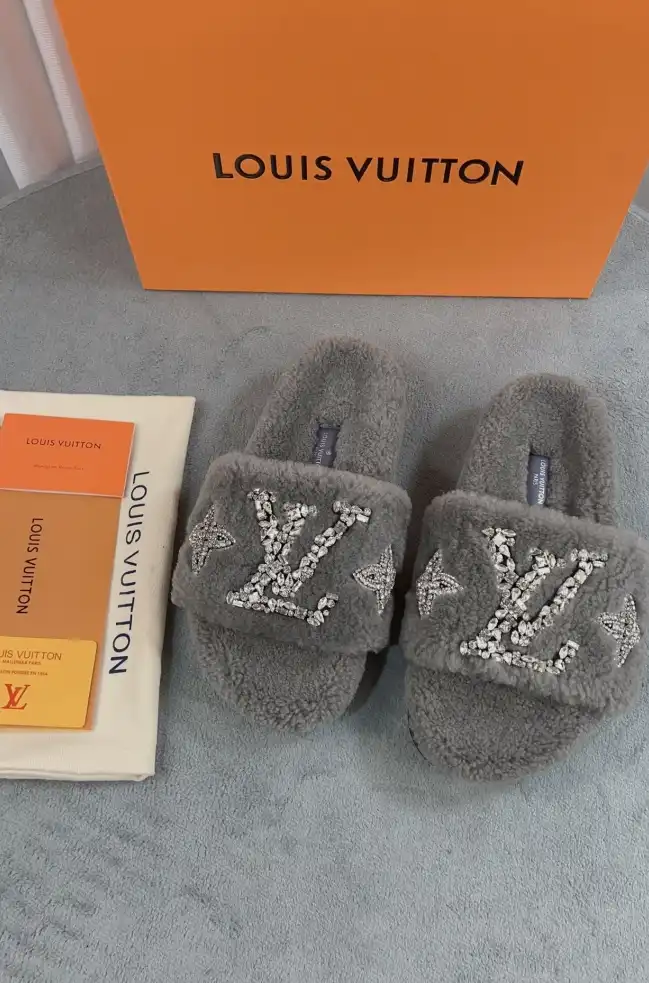 hype LV Slippers