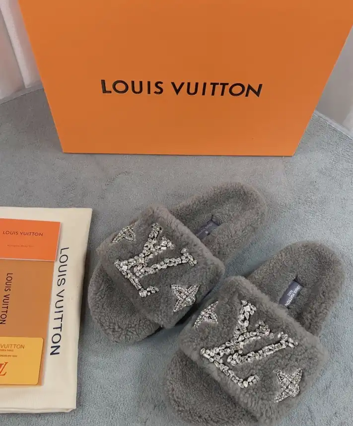 hype LV Slippers