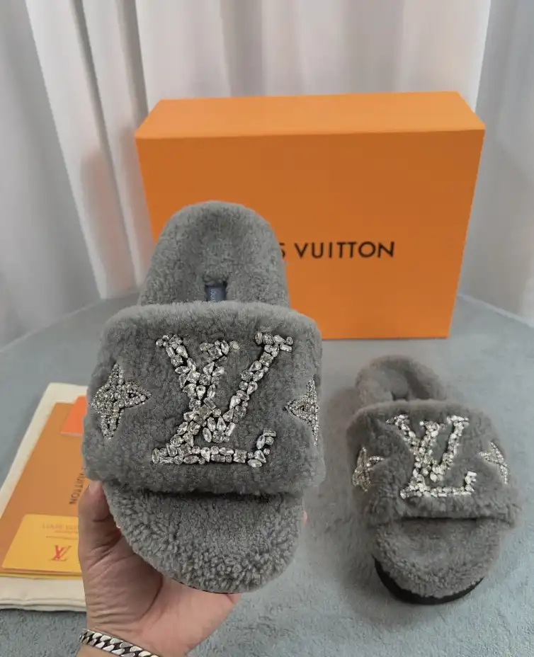 hype LV Slippers