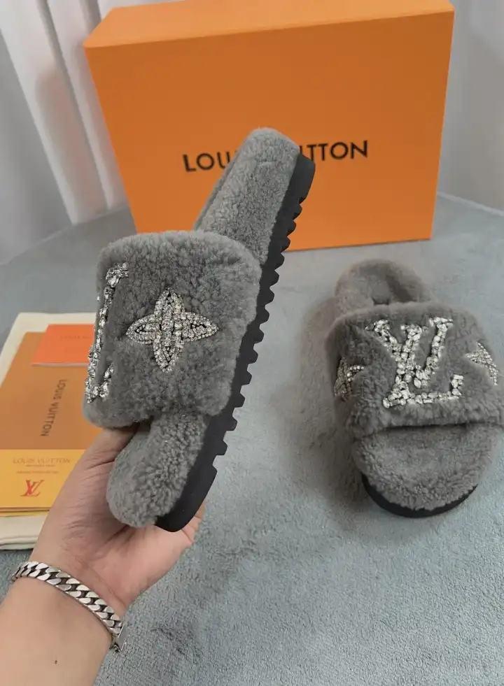 hype LV Slippers