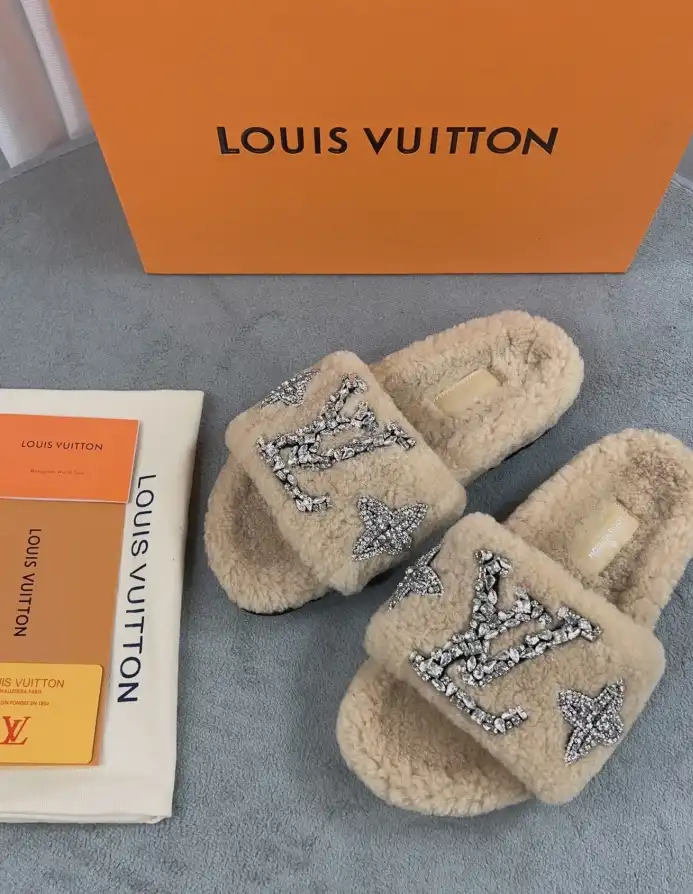 hype LV Slippers