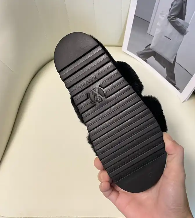 hype LV Slippers