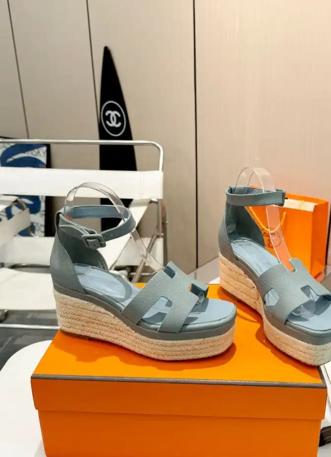 hype Hermes Sandals