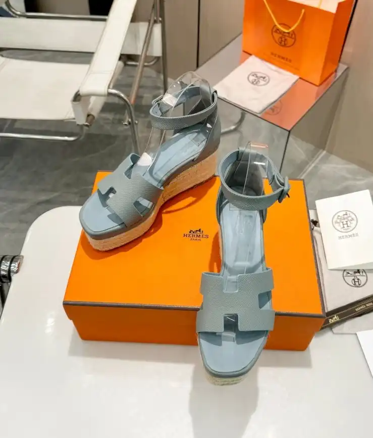 hype Hermes Sandals