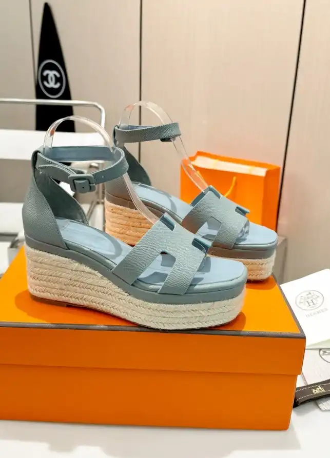 hype Hermes Sandals