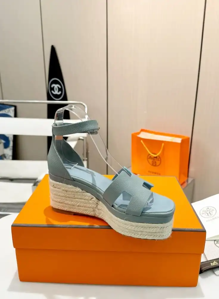 hype Hermes Sandals