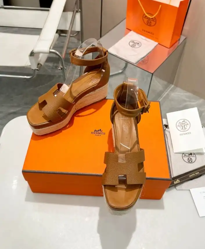 hype Hermes Sandals