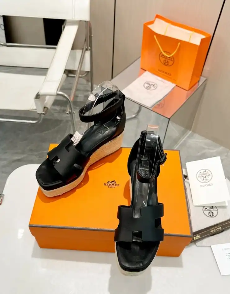 hype Hermes Sandals