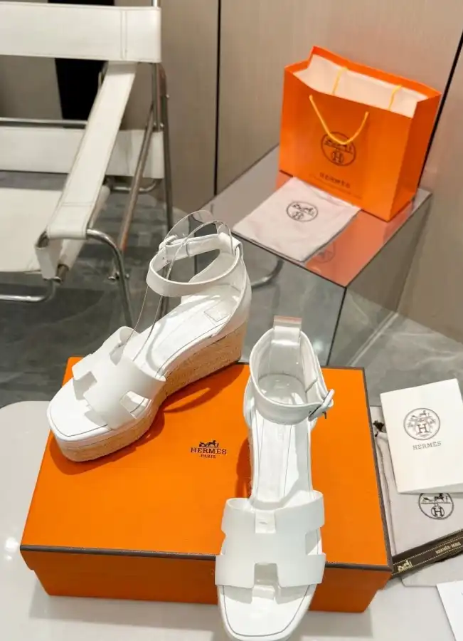 hype Hermes Sandals