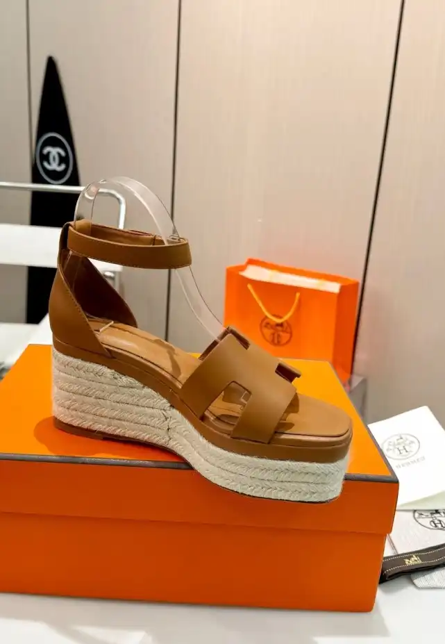 hype Hermes Sandals