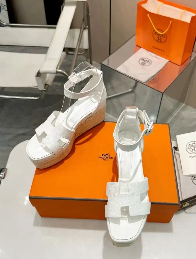 hype Hermes Sandals