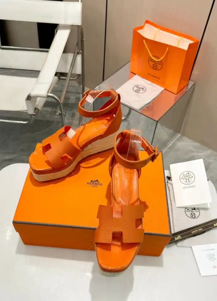 hype Hermes Sandals