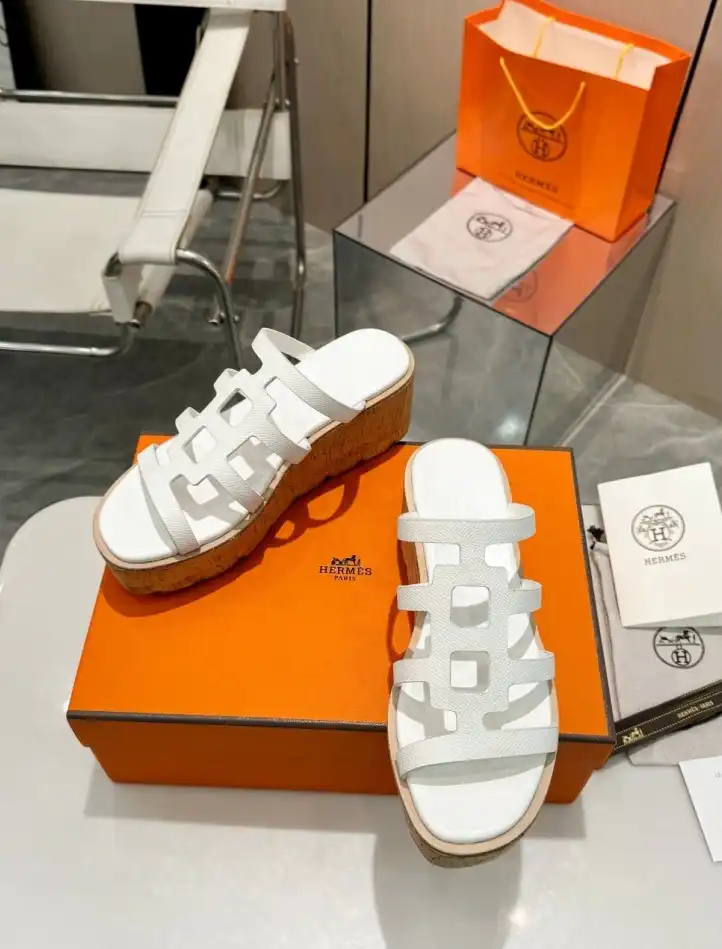 hype Hermes Sandals