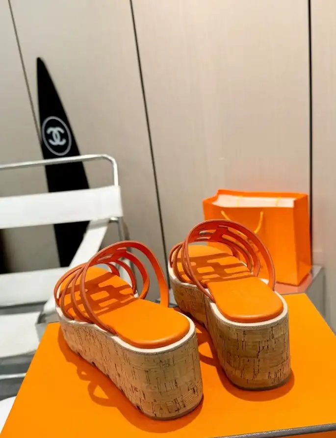 hype Hermes Sandals