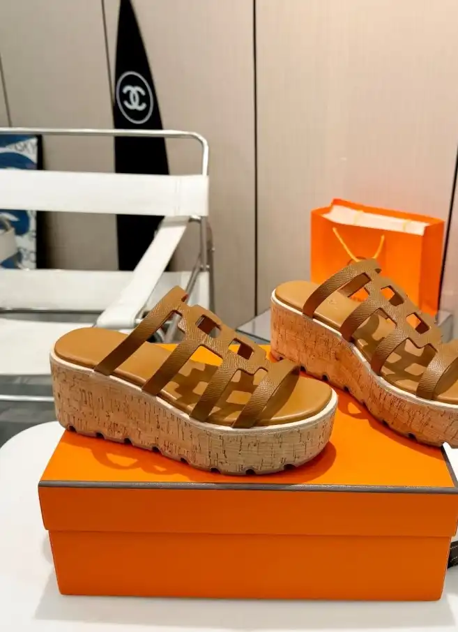 hype Hermes Sandals