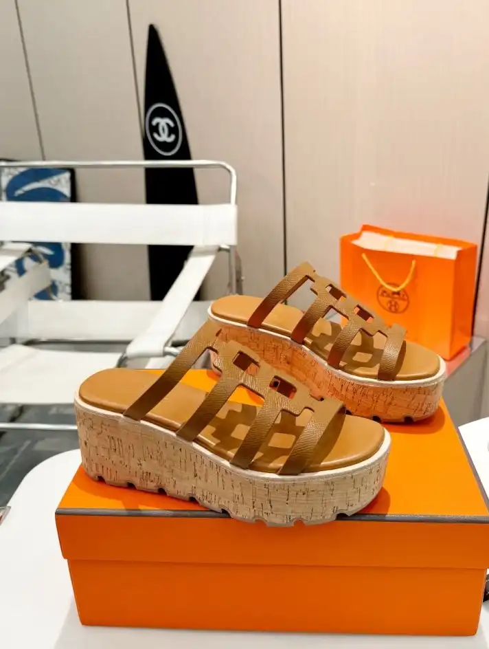 hype Hermes Sandals