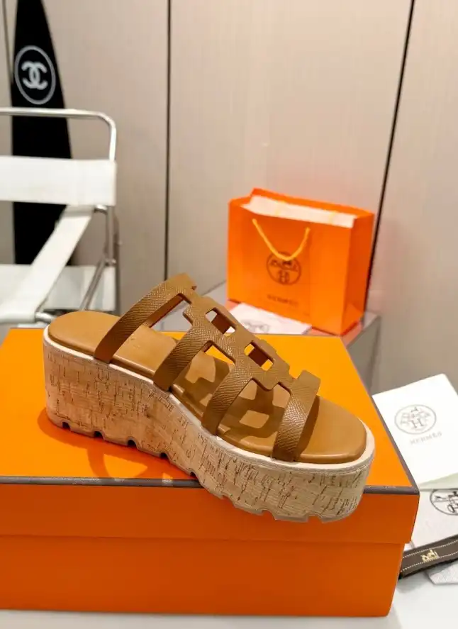 hype Hermes Sandals