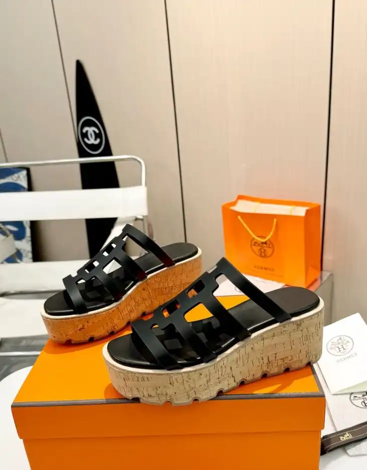 hype Hermes Sandals