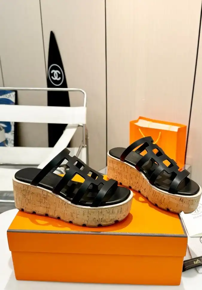 hype Hermes Sandals