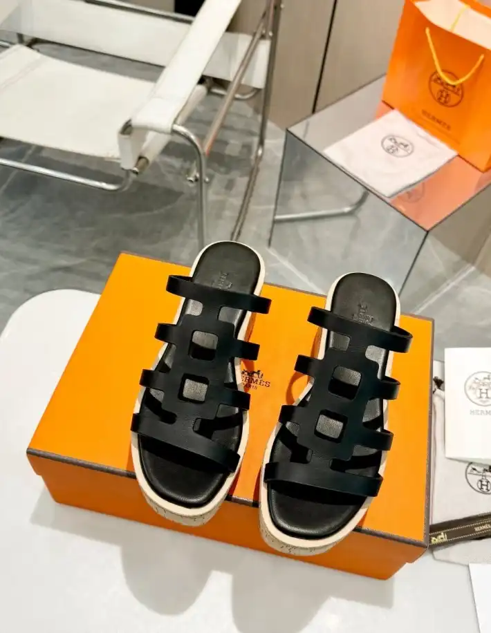 hype Hermes Sandals