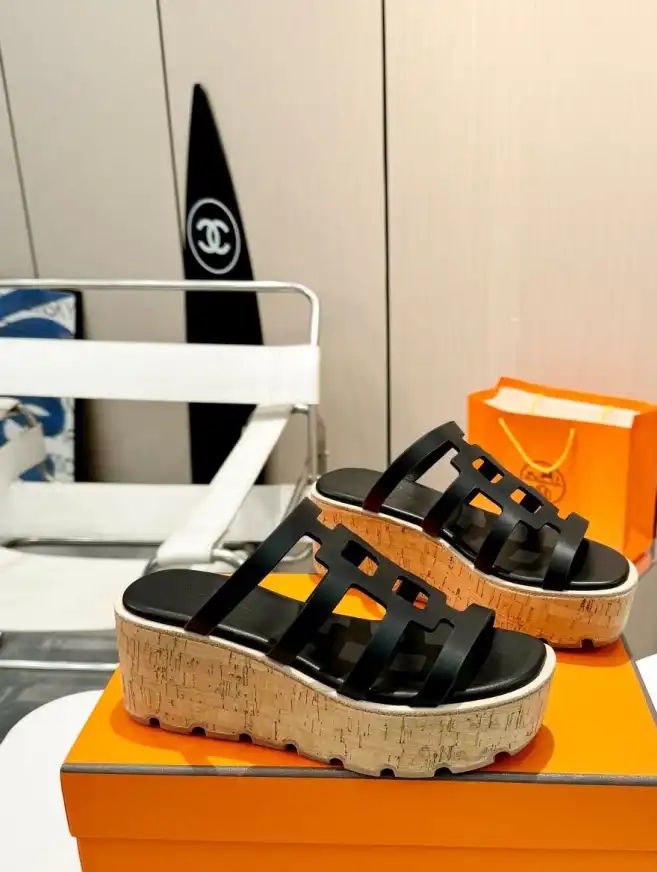 hype Hermes Sandals