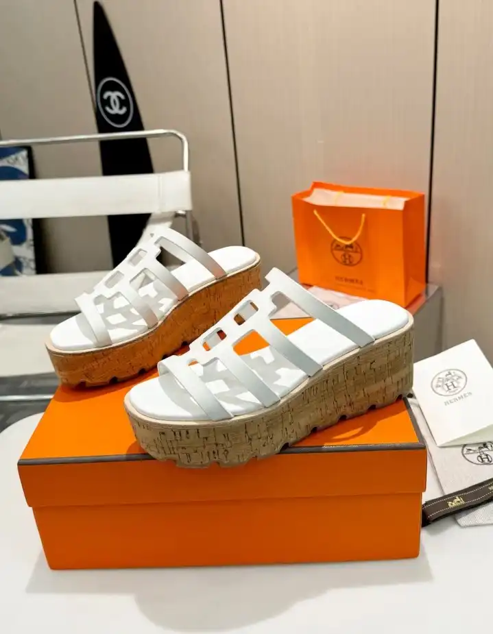 hype Hermes Sandals