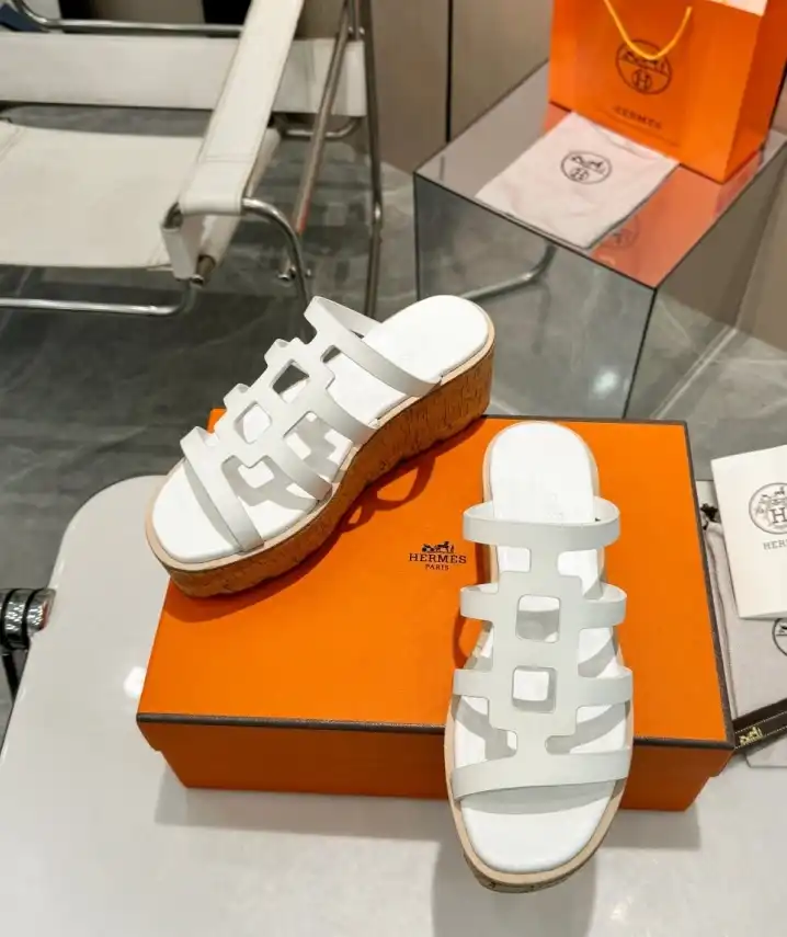 hype Hermes Sandals