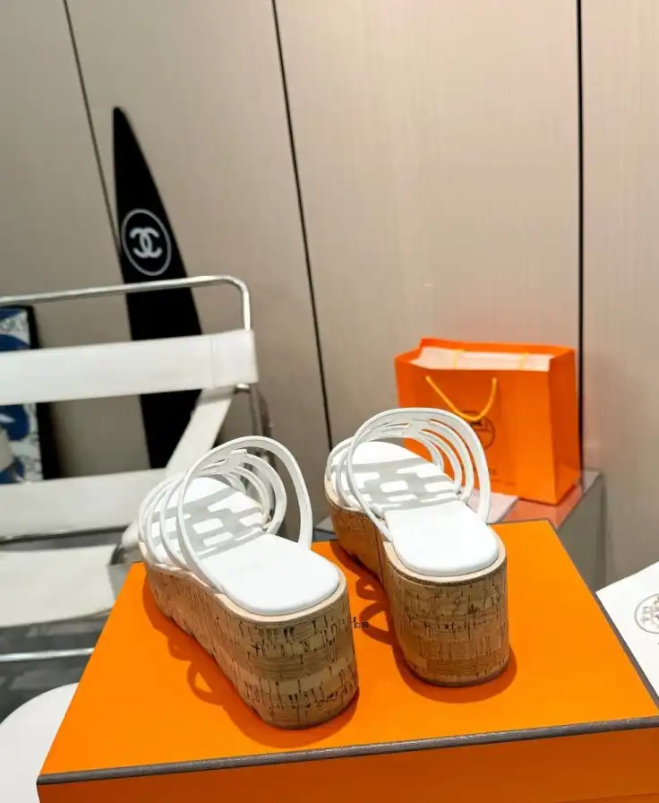 hype Hermes Sandals