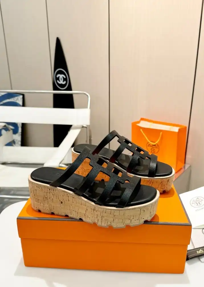 hype Hermes Sandals