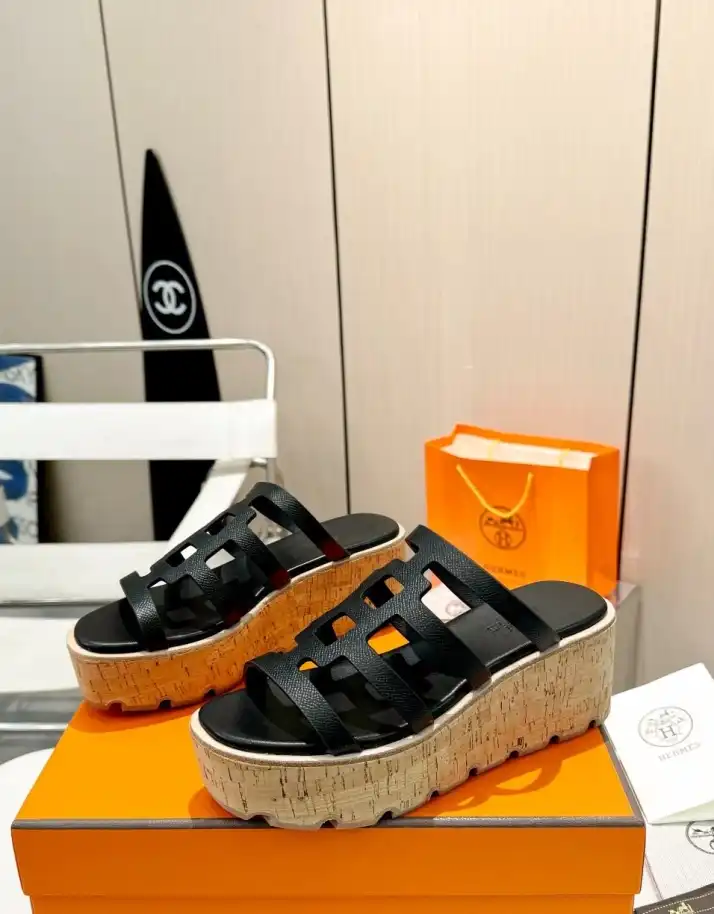 hype Hermes Sandals