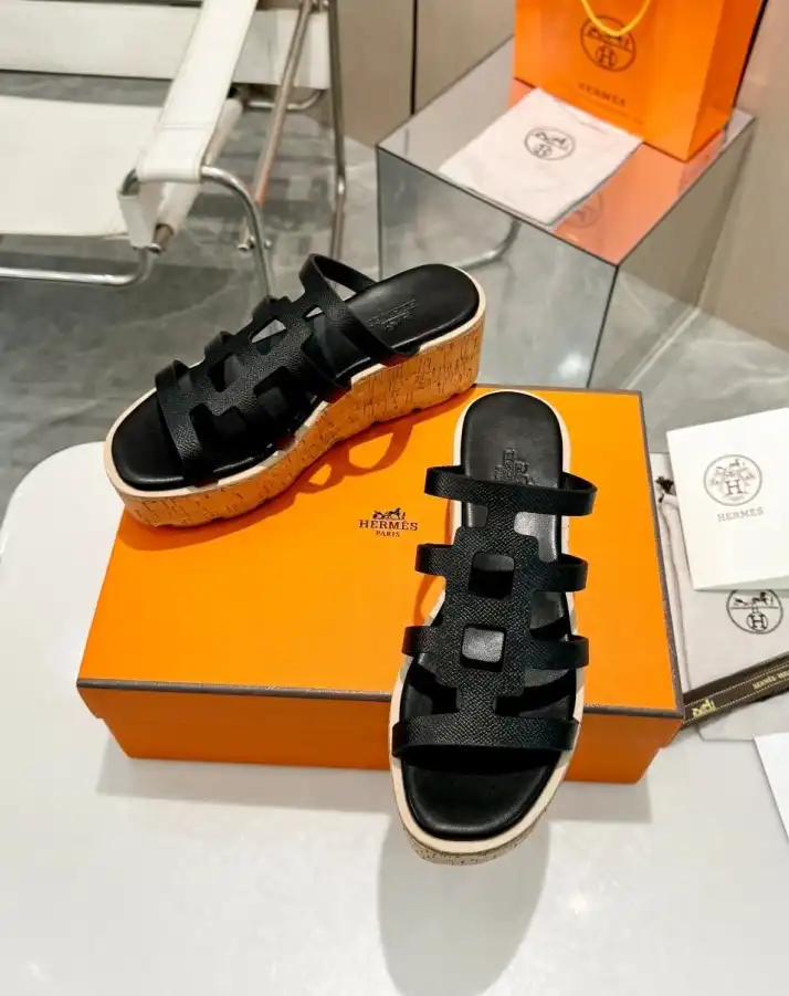 hype Hermes Sandals