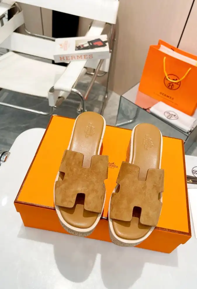 hype Hermes Slippers