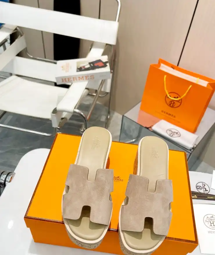 hype Hermes Slippers