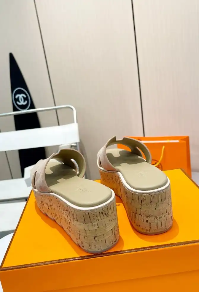 hype Hermes Slippers