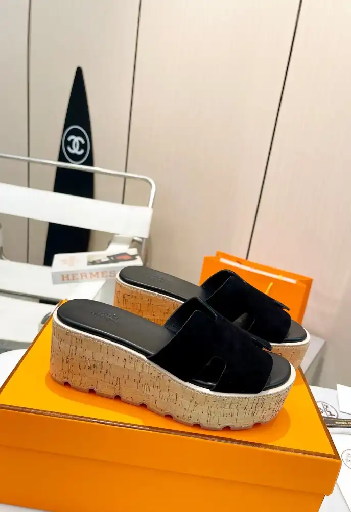 hype Hermes Slippers