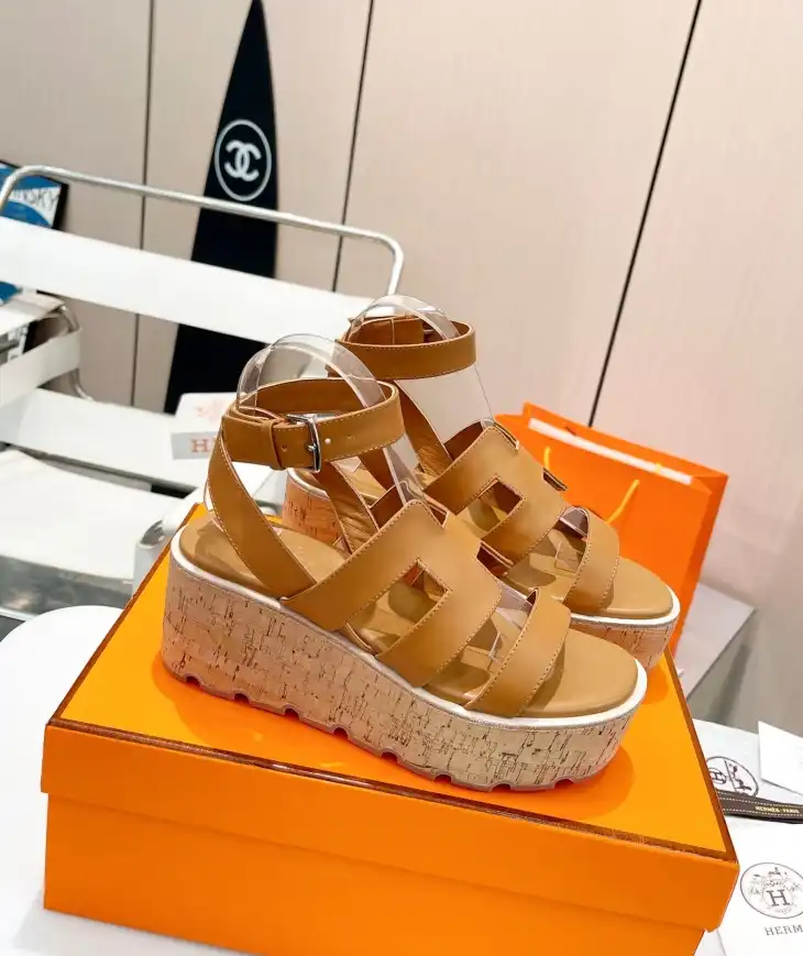 hype Hermes Sandals