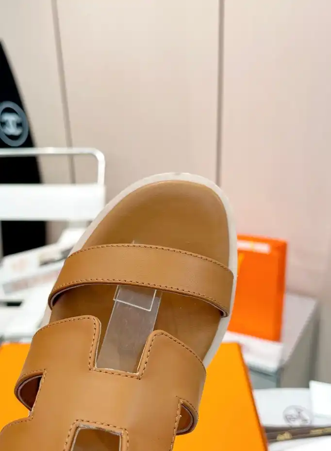 hype Hermes Sandals