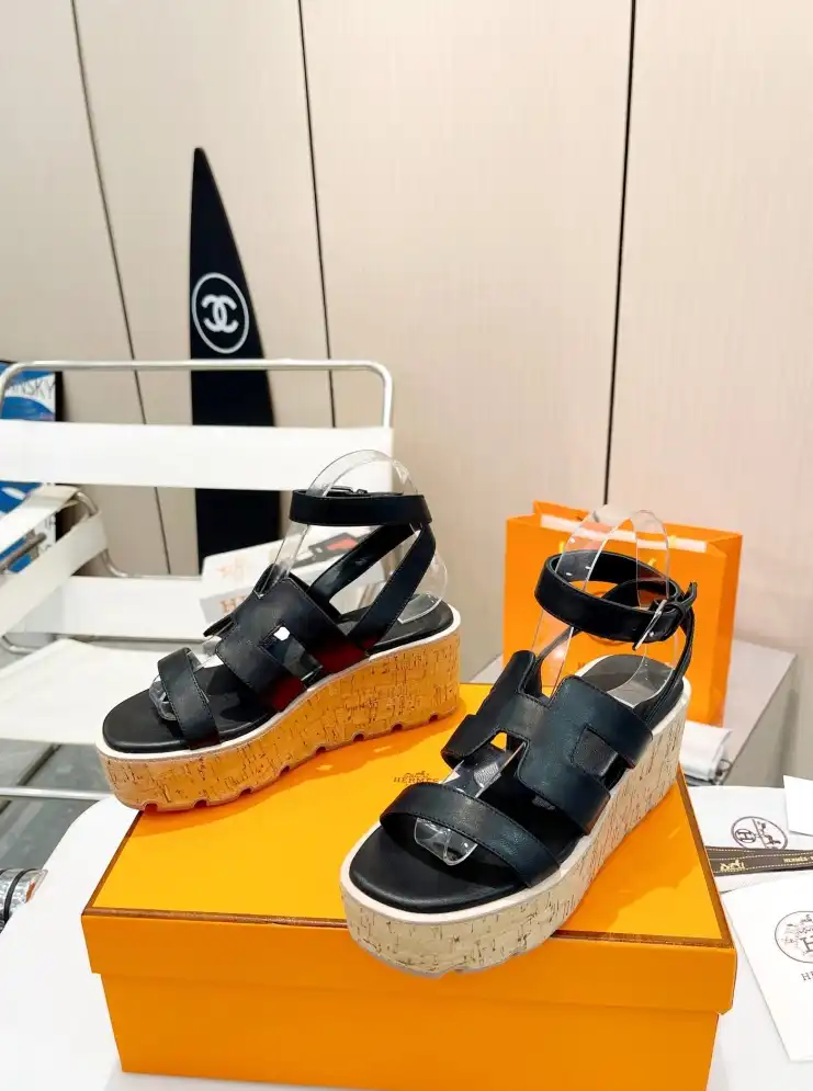 hype Hermes Sandals