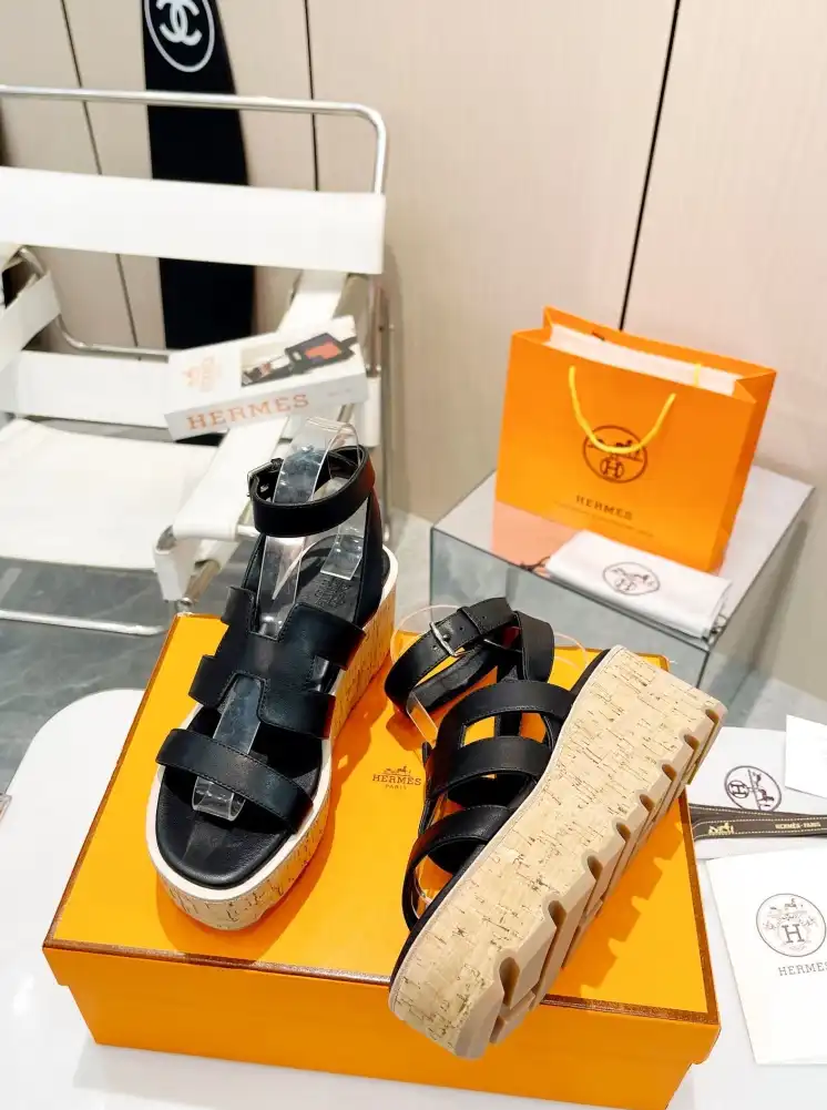 hype Hermes Sandals