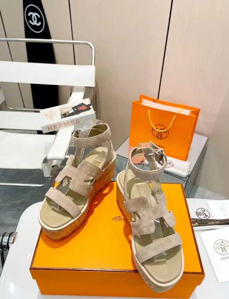 hype Hermes Sandals