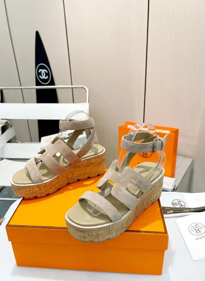 hype Hermes Sandals