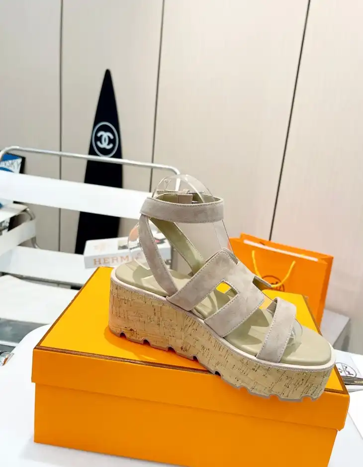 hype Hermes Sandals