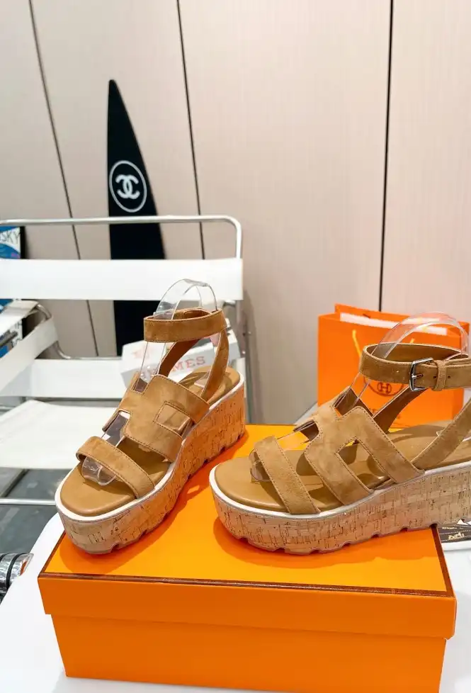 hype Hermes Sandals