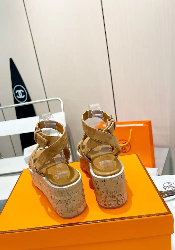 hype Hermes Sandals