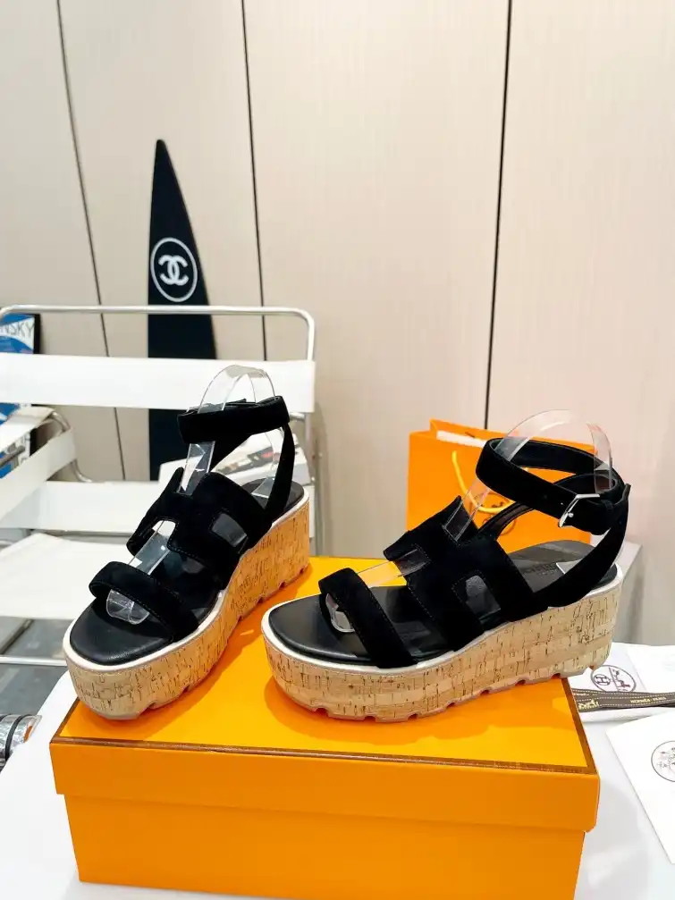 hype Hermes Sandals