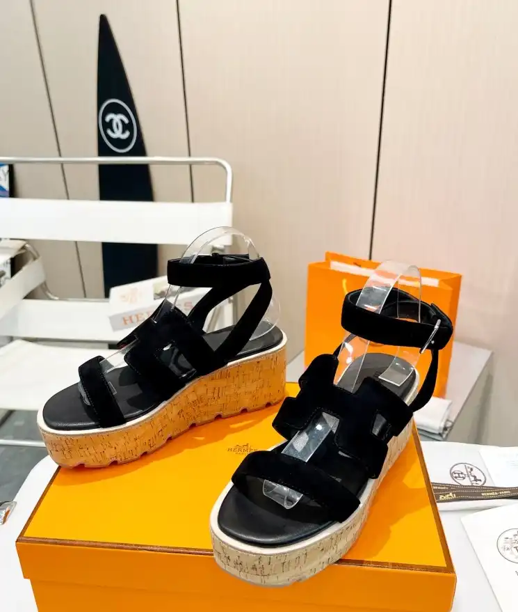 hype Hermes Sandals